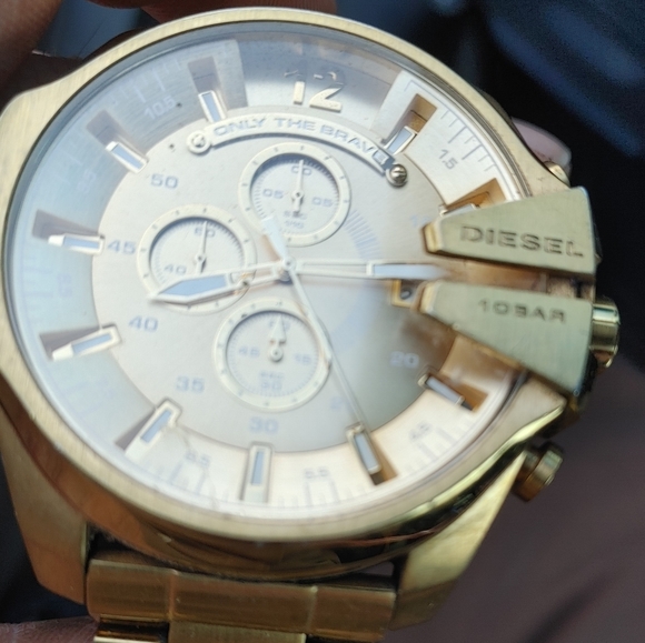 Mens Diesel Gold Tone Watch - Picture 2 of 9